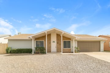 8517 W INDIANOLA Phoenix, AZ 85037